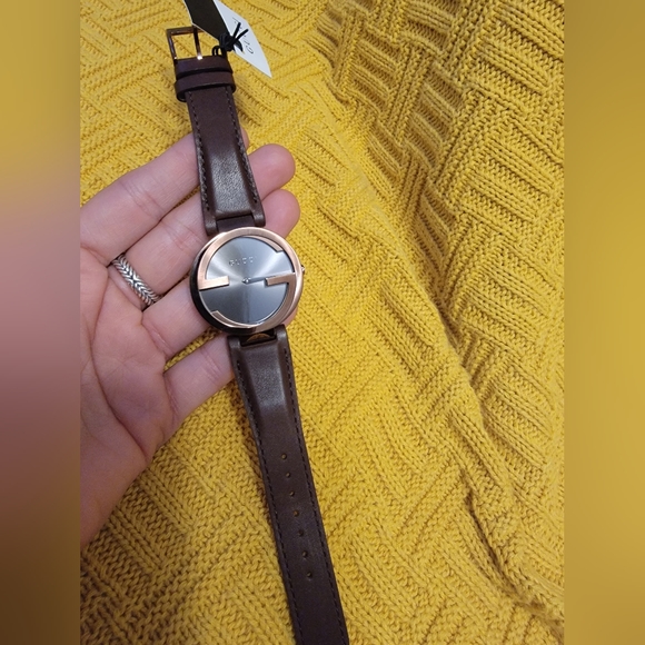 NWT Gucci Interlocking G Brown Dial Brown Leather Strap Women's Watch - Picture 2 of 8
